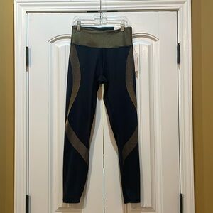 NEW VICTORIA’S SECRET SPORT LEGGINGS